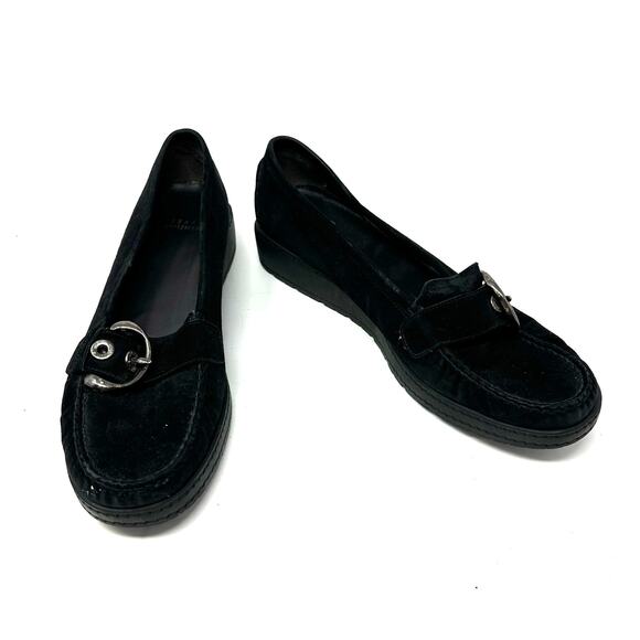 Stuart Weitzman Size 10 Flats Black Suede Loafers Stitched Buckle Slip On Casual - Picture 1 of 8